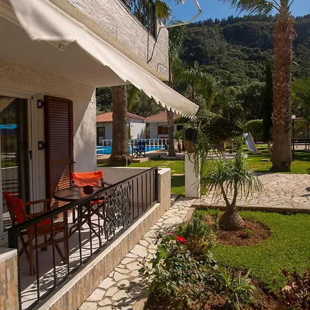 Villa Dimitris Apartments & Bungalows Frinion Exterior photo
