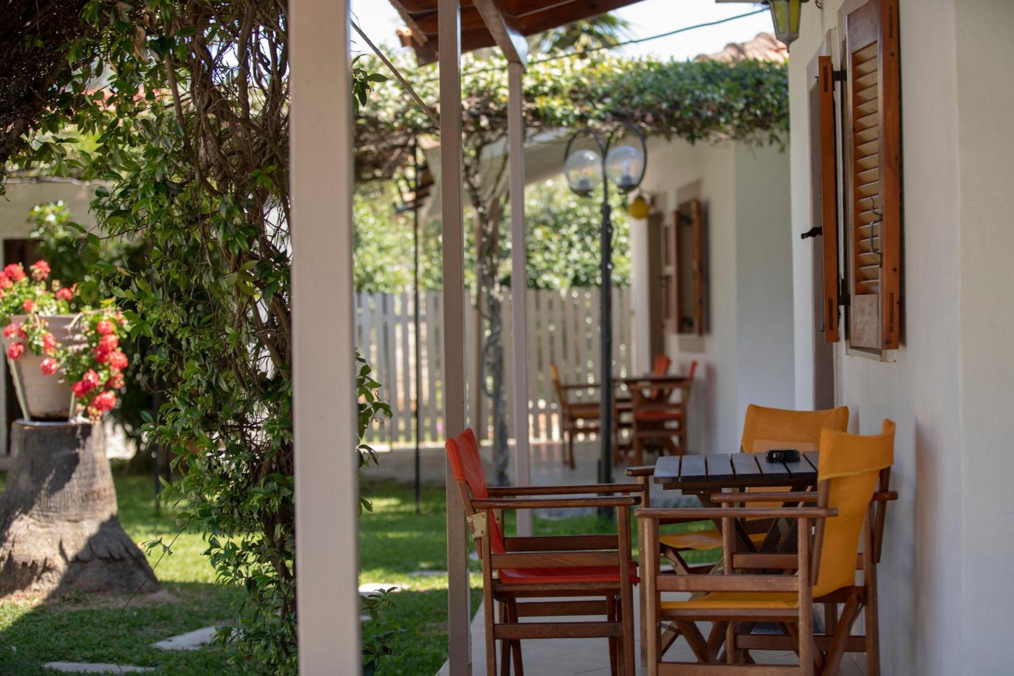 Dimitris & Apartment
